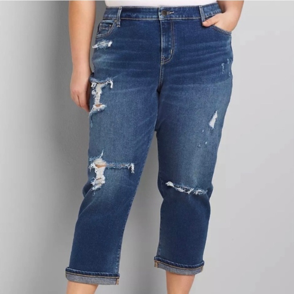 Lane Bryant 26 Mid Rise Boyfriend Capri Jeans Stretch Distressed Flex Waistband
